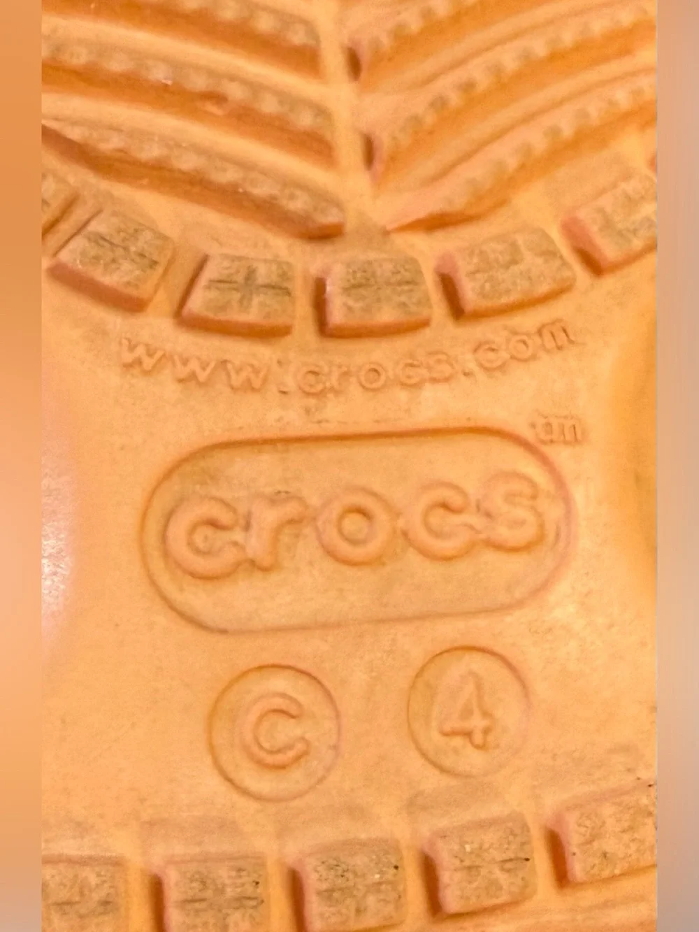 Crocs Toddler Classic Pool Party Ice Cream Clogs Papaya/Blue Children’s Size 4